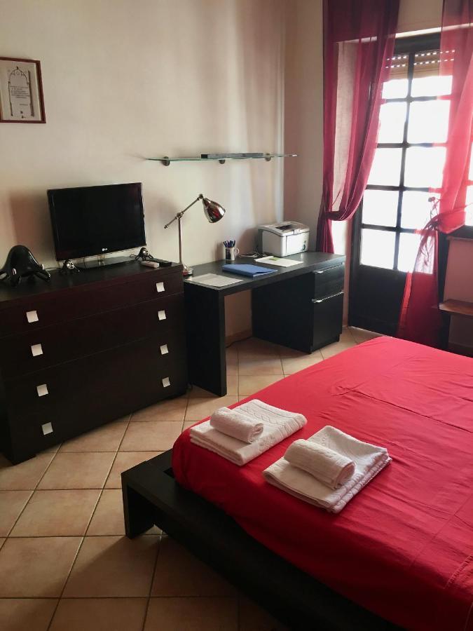 Casa Delfino - Appartamento Centro Storico A Due Passi Dalla Spiaggia & Mare, Porto & Ferrovia Civitavecchia Zewnętrze zdjęcie