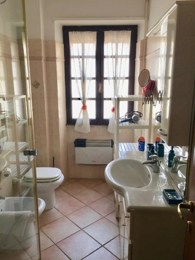 Casa Delfino - Appartamento Centro Storico A Due Passi Dalla Spiaggia & Mare, Porto & Ferrovia Civitavecchia Zewnętrze zdjęcie